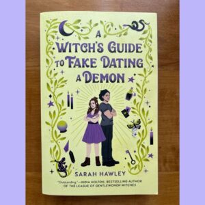 A Witch's Guide to Fake Dating a Demon